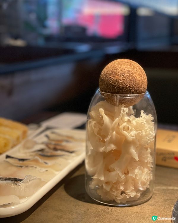 第一次見貴妃木耳＋綉球菌，火鍋也能很仙🌸🍲