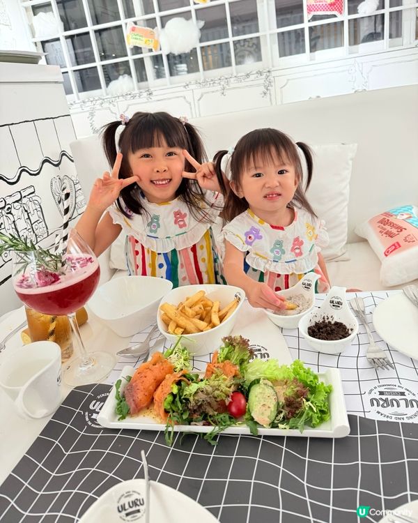 灣仔黑白二次元餐廳