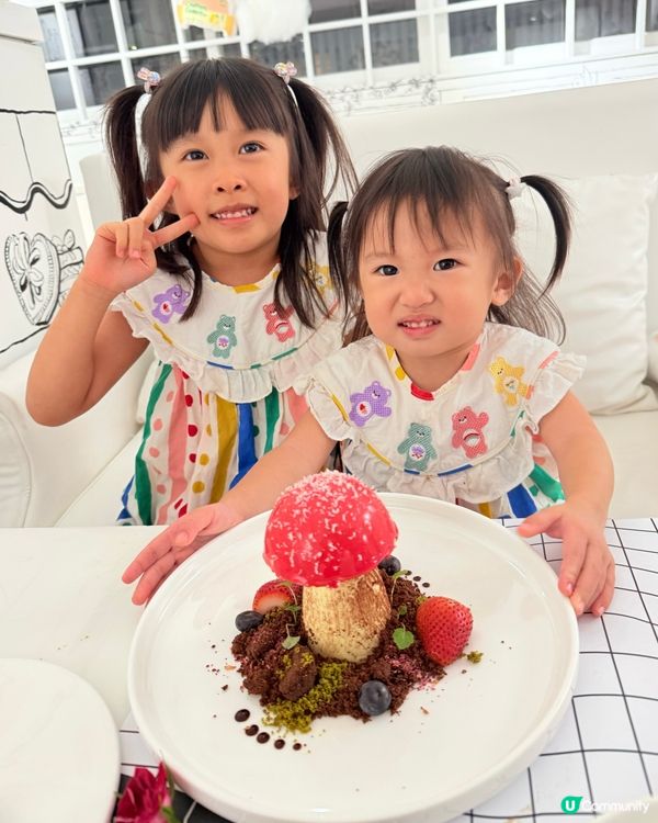 灣仔黑白二次元餐廳