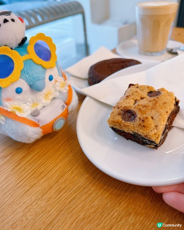 西營盤簡約小店🤤！煙三文魚超正！