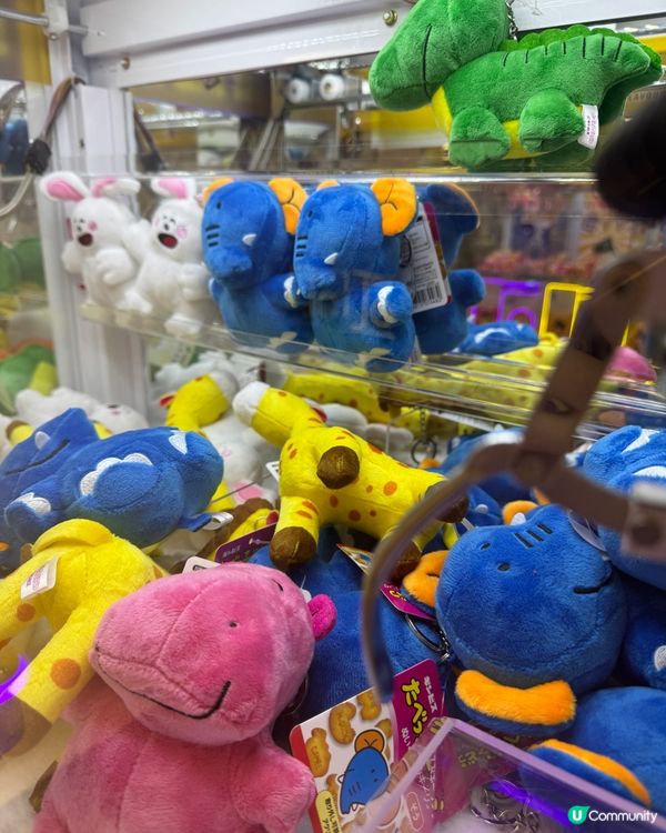 25,000尺零食天地 獨家零食卡通夾公仔機 大人細路都啱