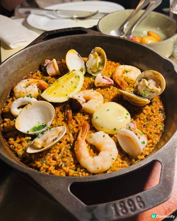 食物唔錯，座位不太舒服-Bayfare Social