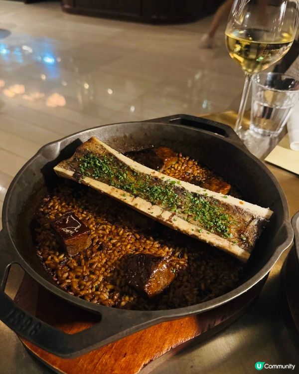 食物唔錯，座位不太舒服-Bayfare Social