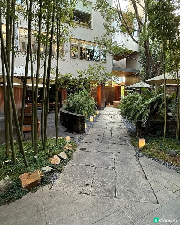 1.  廣州美食大放送！🤤 火鍋🍲鮑魚飯😋宵夜🤤 必食！