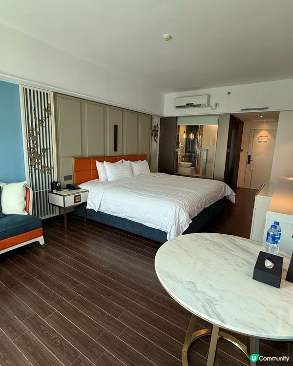 1.  廣州美食大放送！🤤 火鍋🍲鮑魚飯😋宵夜🤤 必食！