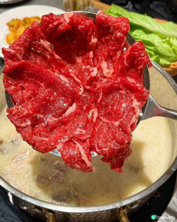 大口吃肚包翅 三代同歡共享