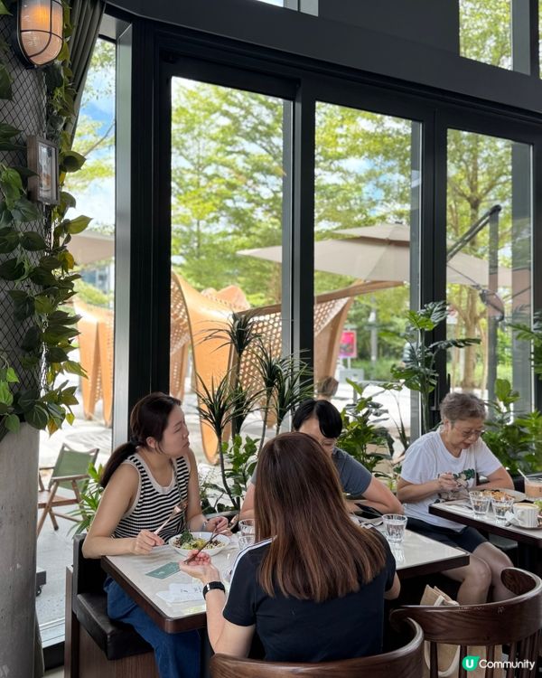 啟德體育園森林系Cafe🌿！泰式芒果糯米飯疏乎厘😋🥭