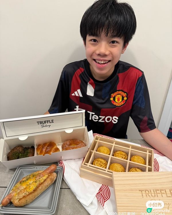 中秋必搶！手工月餅禮盒😍 包裝超靚！