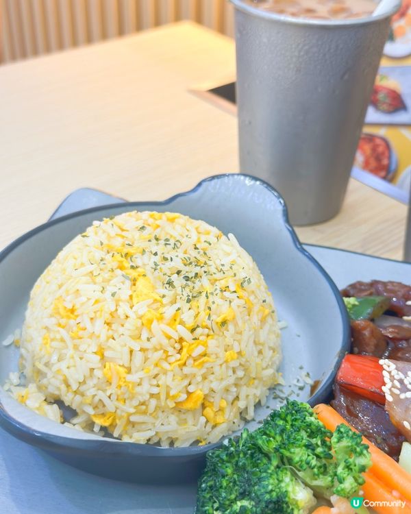 黑椒牛柳粒炒飯😋！觀塘冰室Sunday Brunch🤤！