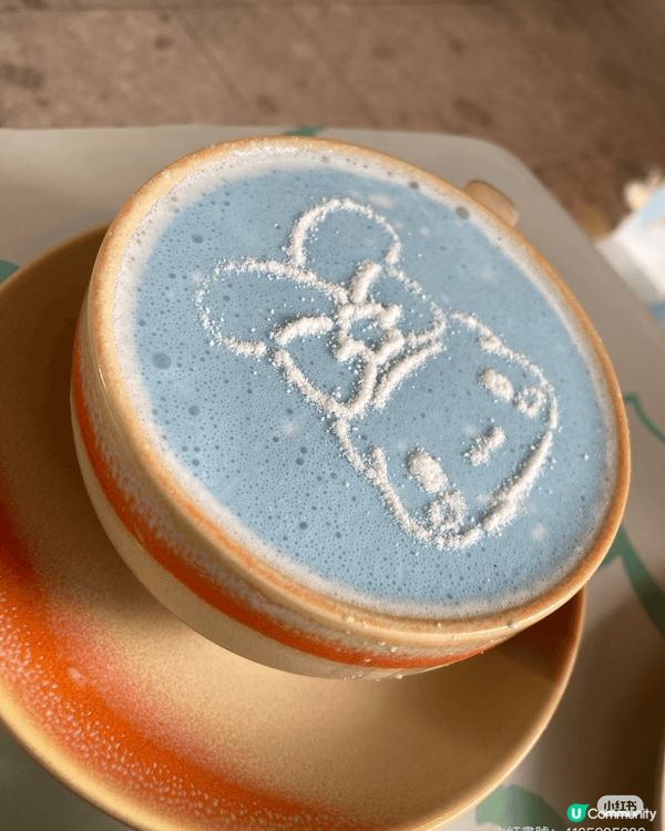 Cinnamoroll限定店有超級引眼球的玉桂狗的漢堡包和甜...