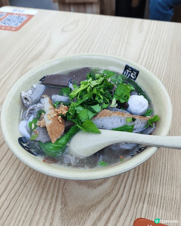 深圳蓮塘過關，超好食豬雜米粉只係15蚊人仔已經食飽飽。關口有...