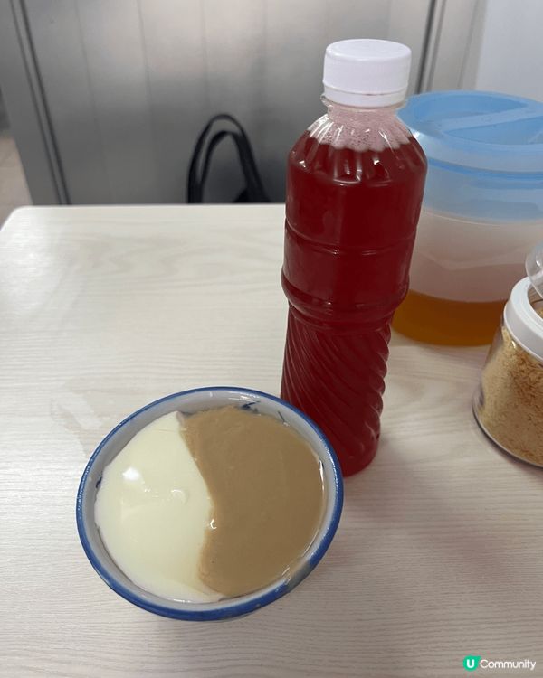 大澳美食：大澳餅店嘅沙翁名不虛傳，新鮮出爐，超濃蛋香味，越食...