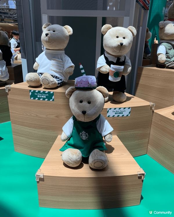 早前逛太古城時遇到一個展覽，原來是星巴克25週年展覽，那裏展...