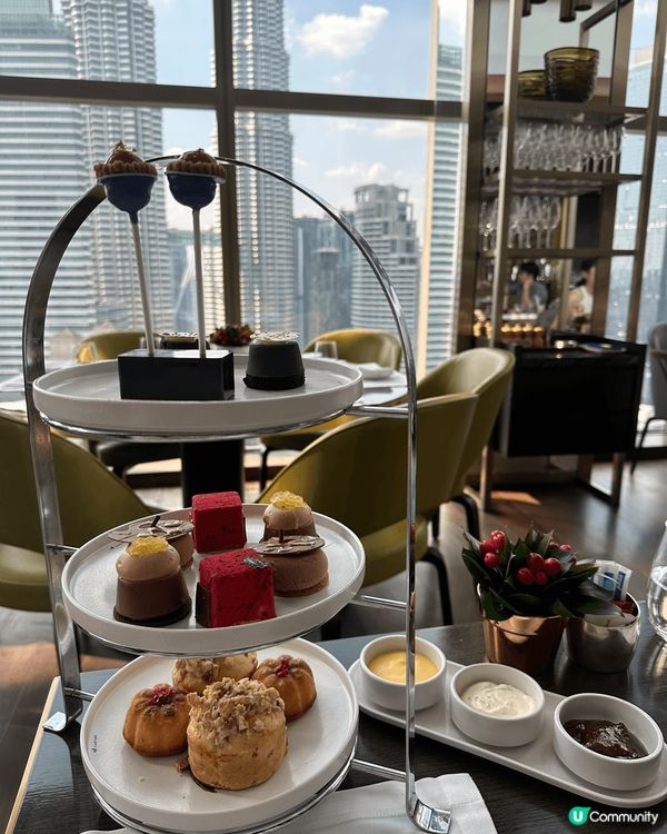 吉隆坡Grand Hyatt酒店THIRTY8餐廳位於38樓...