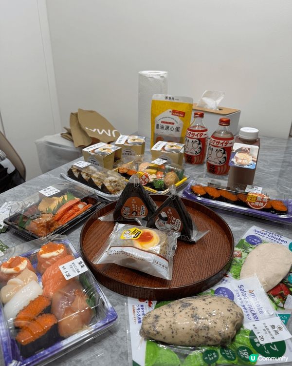 上個週末同老公加朋友喺觀塘裕民坊行街，想食啲易handle又...