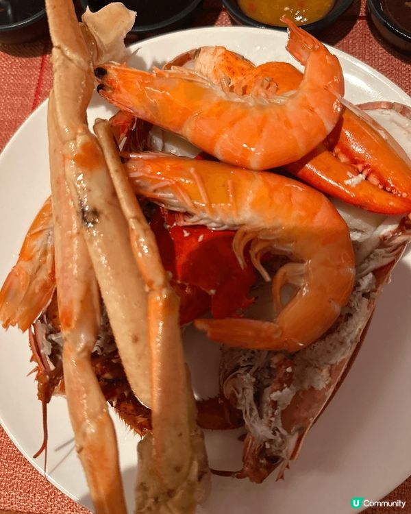 九龍香格里拉自助餐，保持一貫水準，服務優質，特別日子想食餐滿...