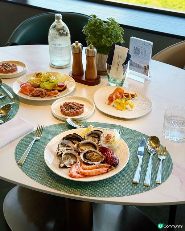 柏寧酒店Skye高空靚景· 週末海鮮早午餐