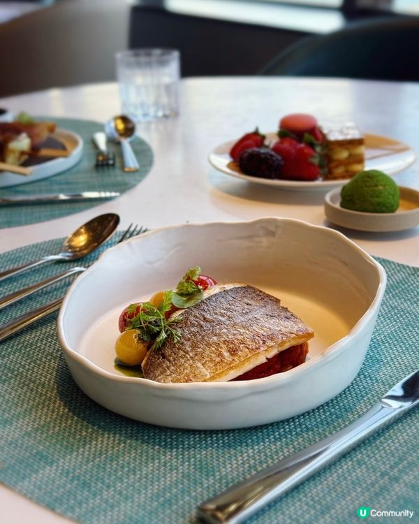 柏寧酒店Skye高空靚景· 週末海鮮早午餐