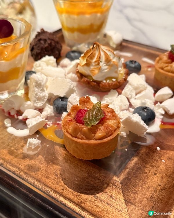 紅玫瑰樓梯打卡法式餐廳🇫🇷📸！