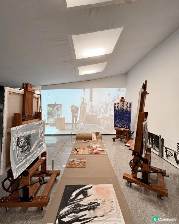 率先走進「意象境界」國度，澳門國際藝術雙年展。