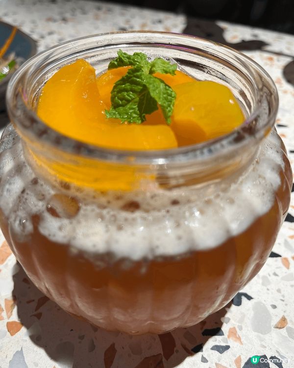 夏天最適合食泰菜，酸酸辣辣又開胃，加上一杯水果茶真係好滿足。...