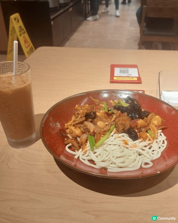 九龍城廣場新開嘅~臻享大師兄，肉夾膜外脆內嫩，肉質鮮甜，食落...