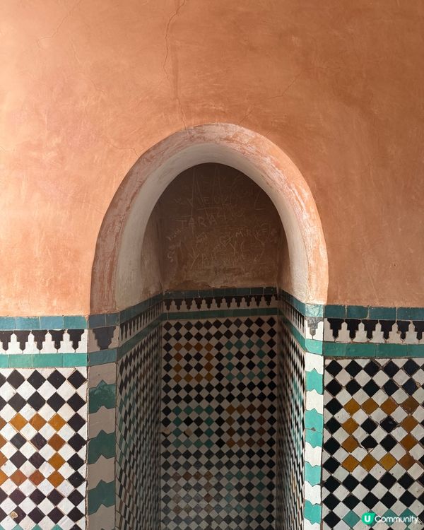 馬拉喀什陵墓探秘！✨ 16世紀皇室風範👑