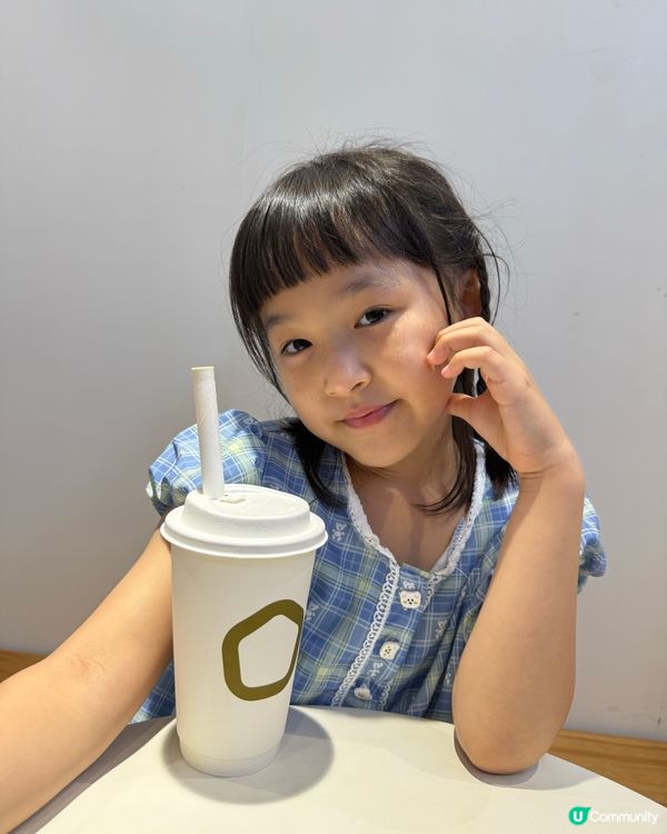 茶大爺天然椰子飲品：街頭小確幸 🥥✨