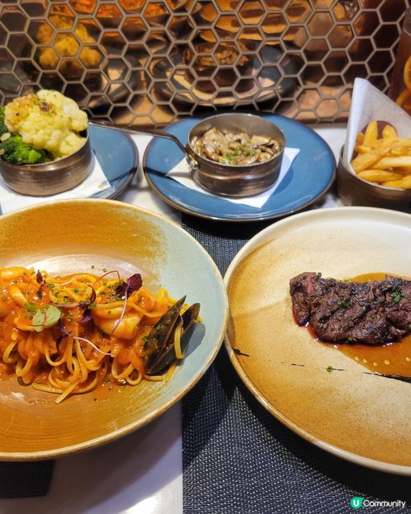 今日浪漫扒房體驗！🥩🍝 環境超正！😍