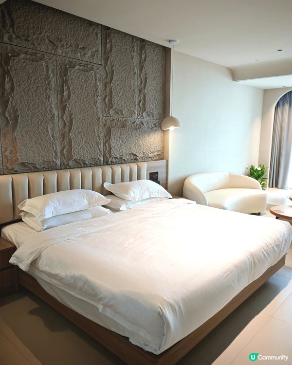 惠東雙月灣半島酒店客房對正海灘又有特色擺設, 有無邊際泳池休...