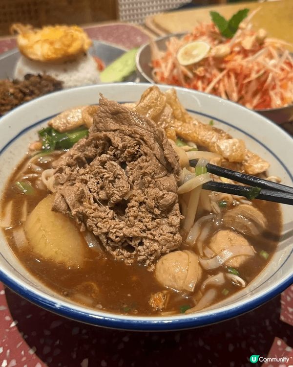 最近來到尖沙咀泰國餐廳「Boat Thai」，餐廳以泰國夜市...