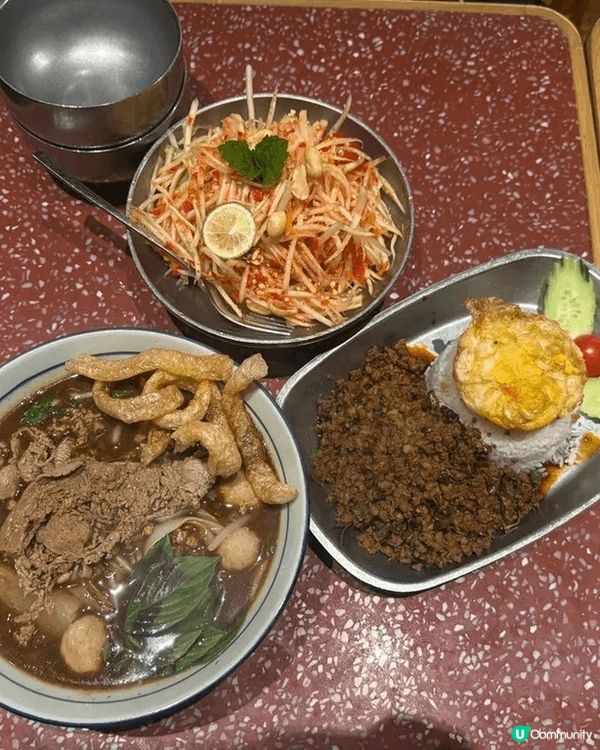 最近來到尖沙咀泰國餐廳「Boat Thai」，餐廳以泰國夜市...