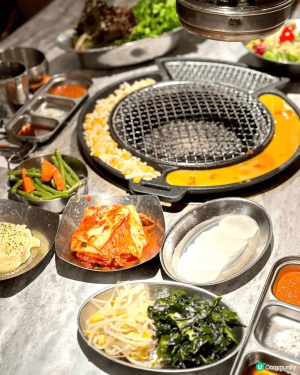 岩岩生日去炑八韓烤食烤肉，原來生日會送一個「肥牛蛋糕」比壽星...