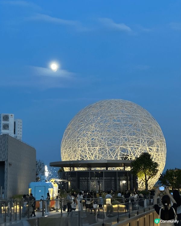 最近去左深圳蛇口K11 Ecoast, 有好多藝術作品可以參...