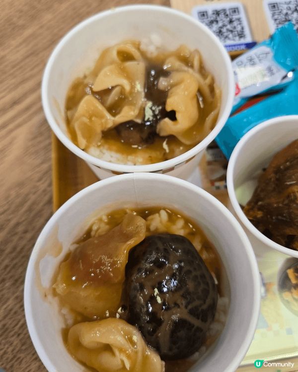 樓上今期試食重頭戲就係嘅花膠炆冬菇！！膠質豐富嘅花膠同成朵肥...