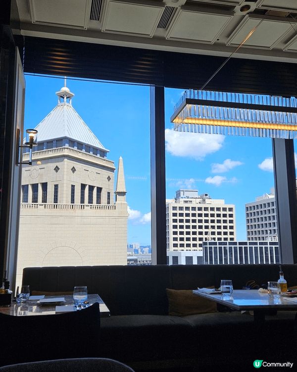 冇諗到中環蘭桂芳都有咁平靚正嘅西餐廳, 今個假日同豬生黎呢度...