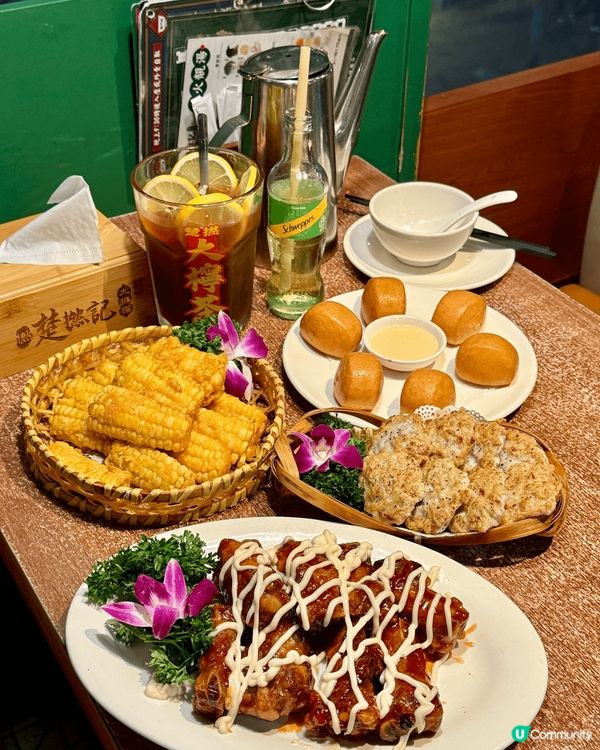 去大排檔我只會去楚撚記🧏🏻‍♀️餐廳裝修充滿懷舊風情！