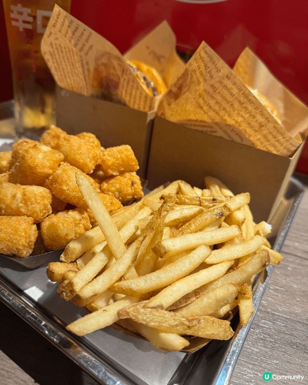 Burger joys 相信好多人都食過，但我竟然係第一次食...