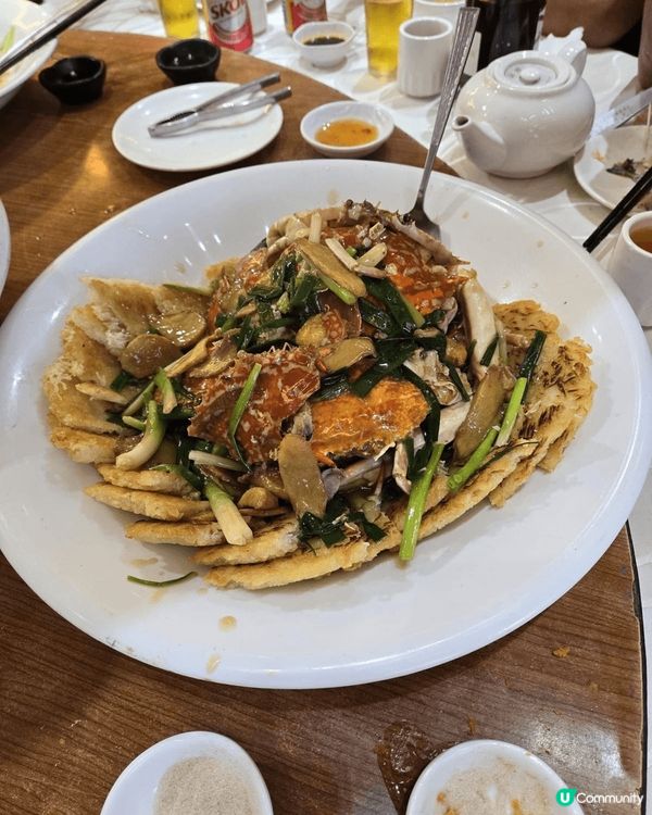 西貢碼頭附近有幾間酒家值得一試，遊客除左可以直接在酒家揀海鮮...