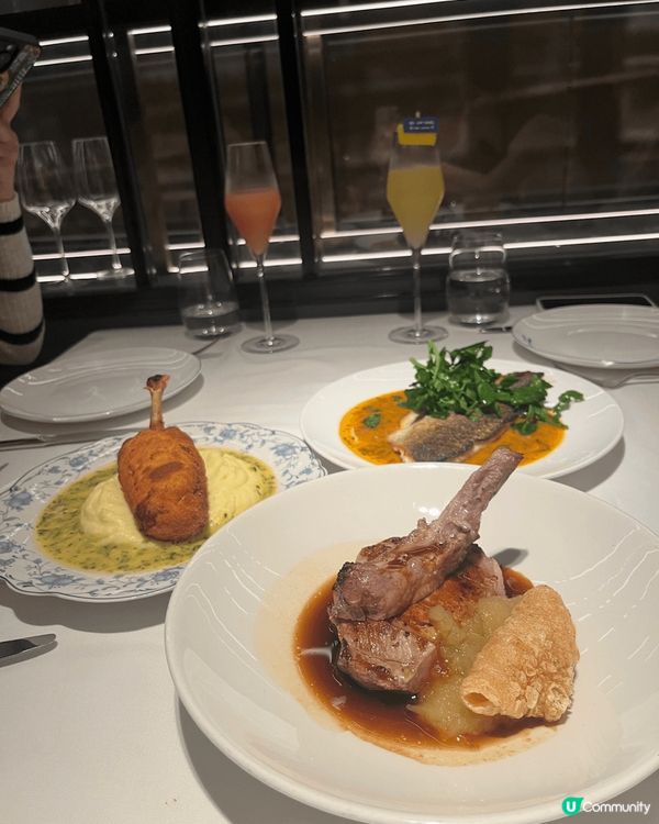 Jimmy‘s kitchen 香港最具歷史的餐廳之一，店舖...