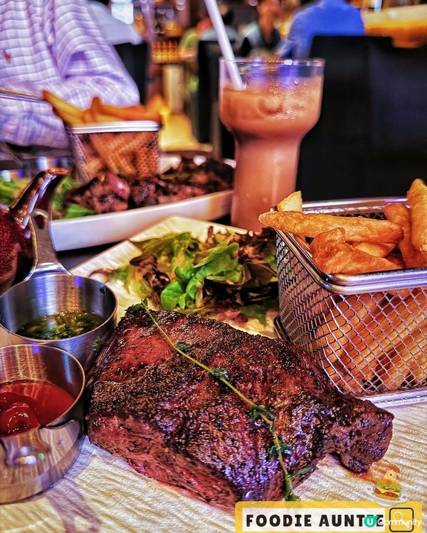 👽 食神大媽《灣仔｜晚餐嚟呢度食牛扒幾抵》