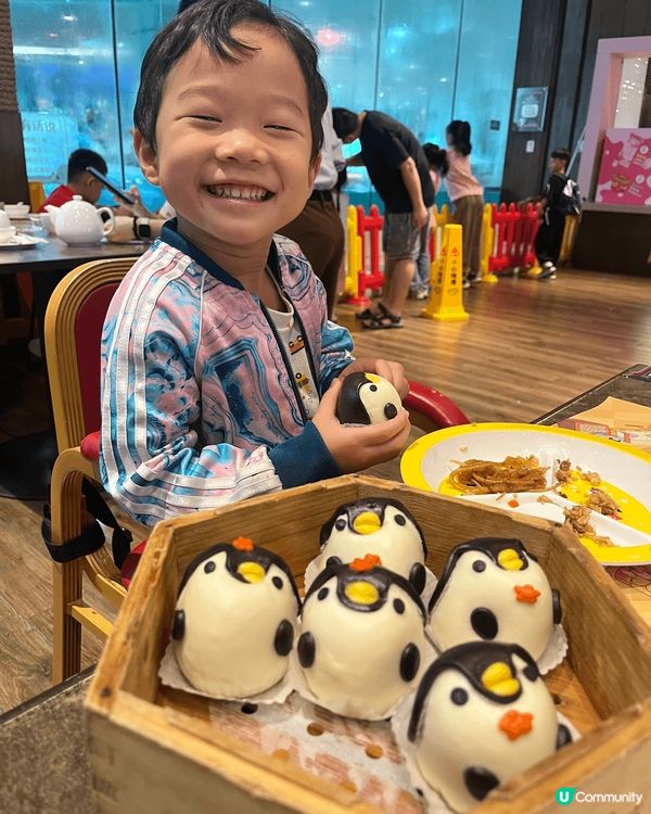 珠海企鵝酒店內餐廳，推介企鵝奶黃包，造型十分可愛，價值不算太...