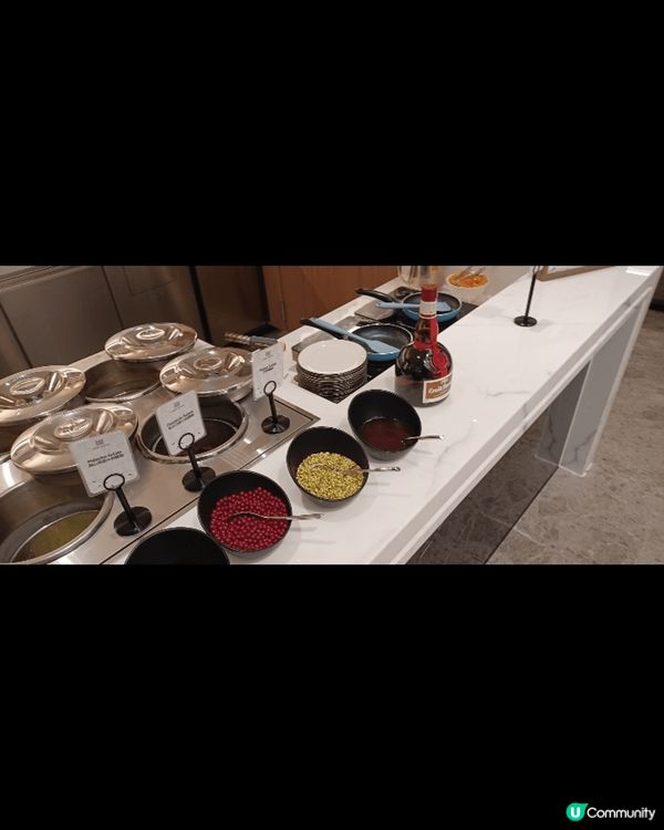 呢幾張係萬麗海景酒店裝修完之後推出嘅甜品,法式pancake...