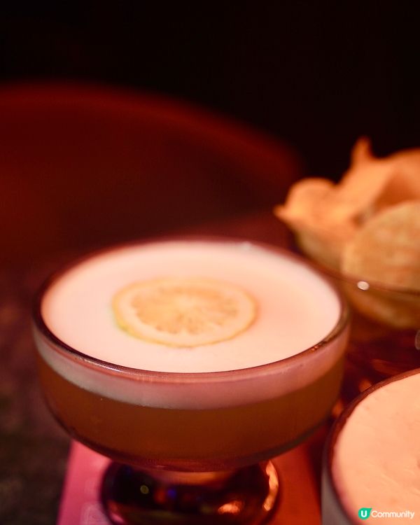 【灣仔｜霓虹燈裝飾有情調嘅酒吧】