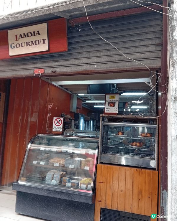 南Y島是香港著名的旅遊小島，船程大約半小時，便可遠離城市煩囂...