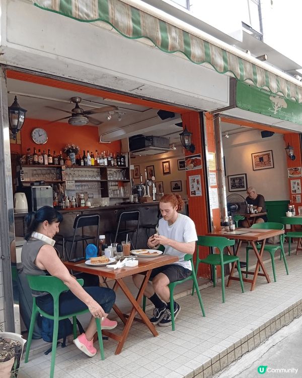 南Y島是香港著名的旅遊小島，船程大約半小時，便可遠離城市煩囂...