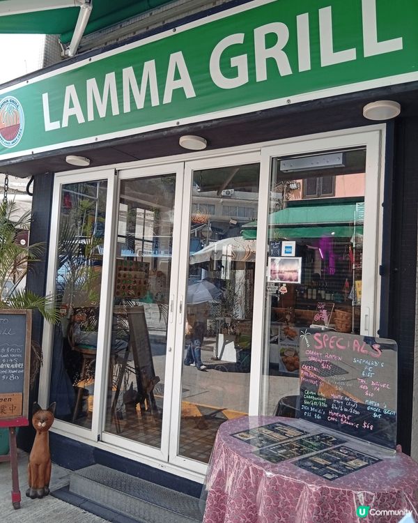 南Y島是香港著名的旅遊小島，船程大約半小時，便可遠離城市煩囂...