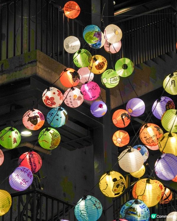 灣仔｜免費觀賞藍屋的「悅夜月藍」燈海