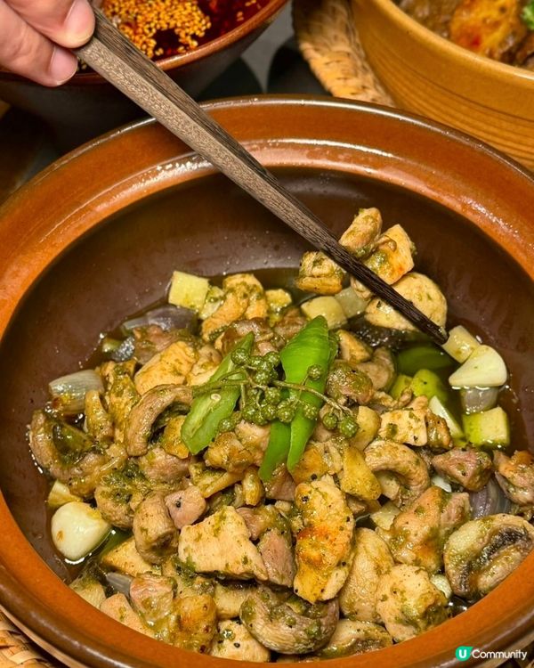 榮山鍋🤤！周末必搶位！野生菌雞牛湯底！🐔🍄