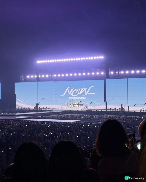 SVT香港演唱會🩷🩵💎